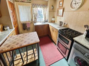 Kitchen - click for photo gallery